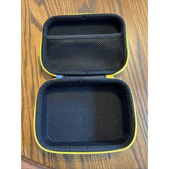 bakugan cards case yellow - Picture 2 of 4